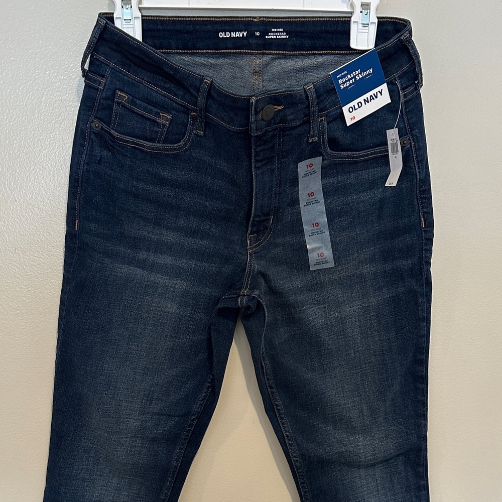 Old Navy Women’s Mid Rise Skinny Jeans